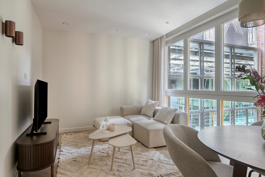 2 bedrooms Surface Area: 53m2 Furnished
