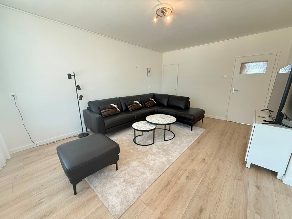 Te huur: Appartement Mr. F.A. van Hallweg in Amstelveen