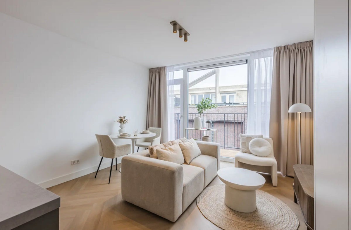 Studio te huur Hoofdweg in Nieuw-Vennep voor € 1.850