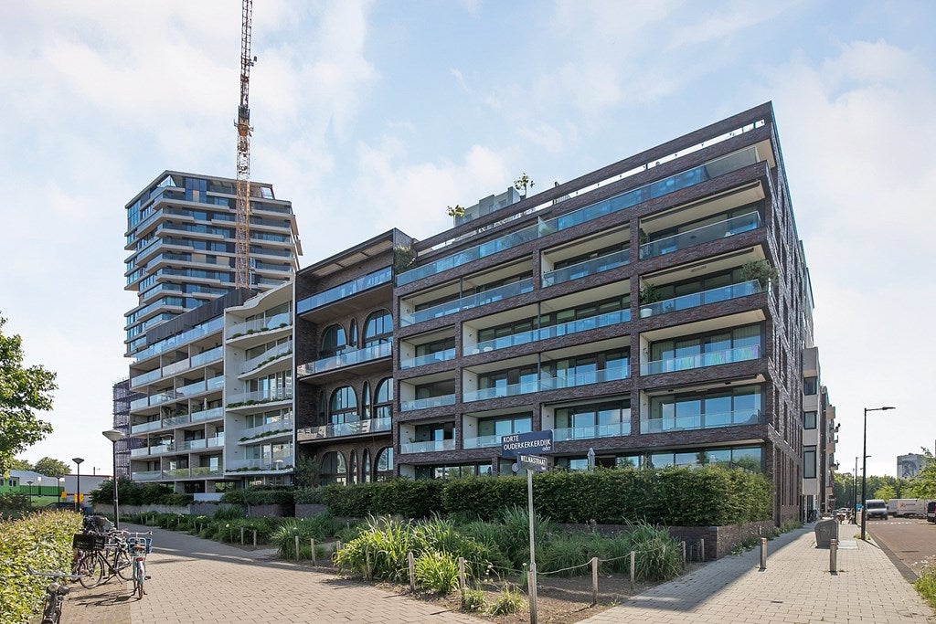 Appartement te huur Omval/Overamstel, Korte Ouderkerkerdijk in Amsterdam