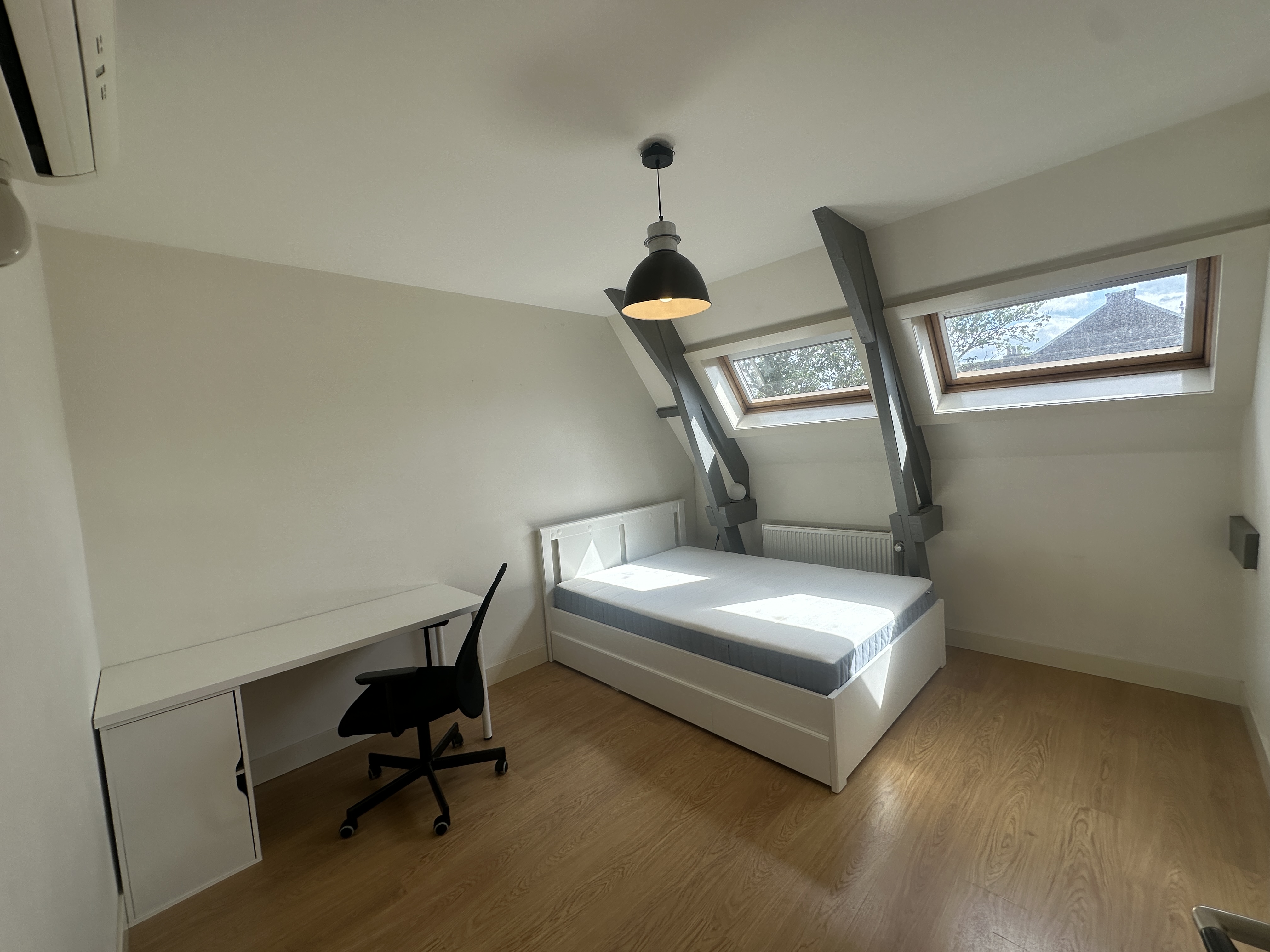 Furnished Room for Rent in De Pijp