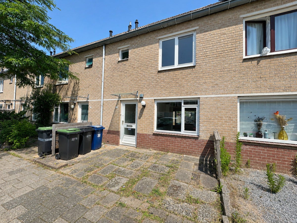 Te huur: Huis Steven Vennecoolstraat in Almere