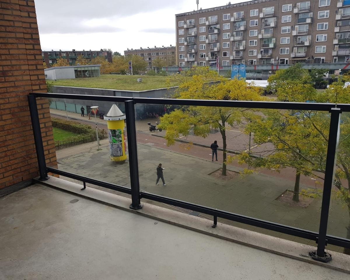 Mooie ruime kamer aangeboden