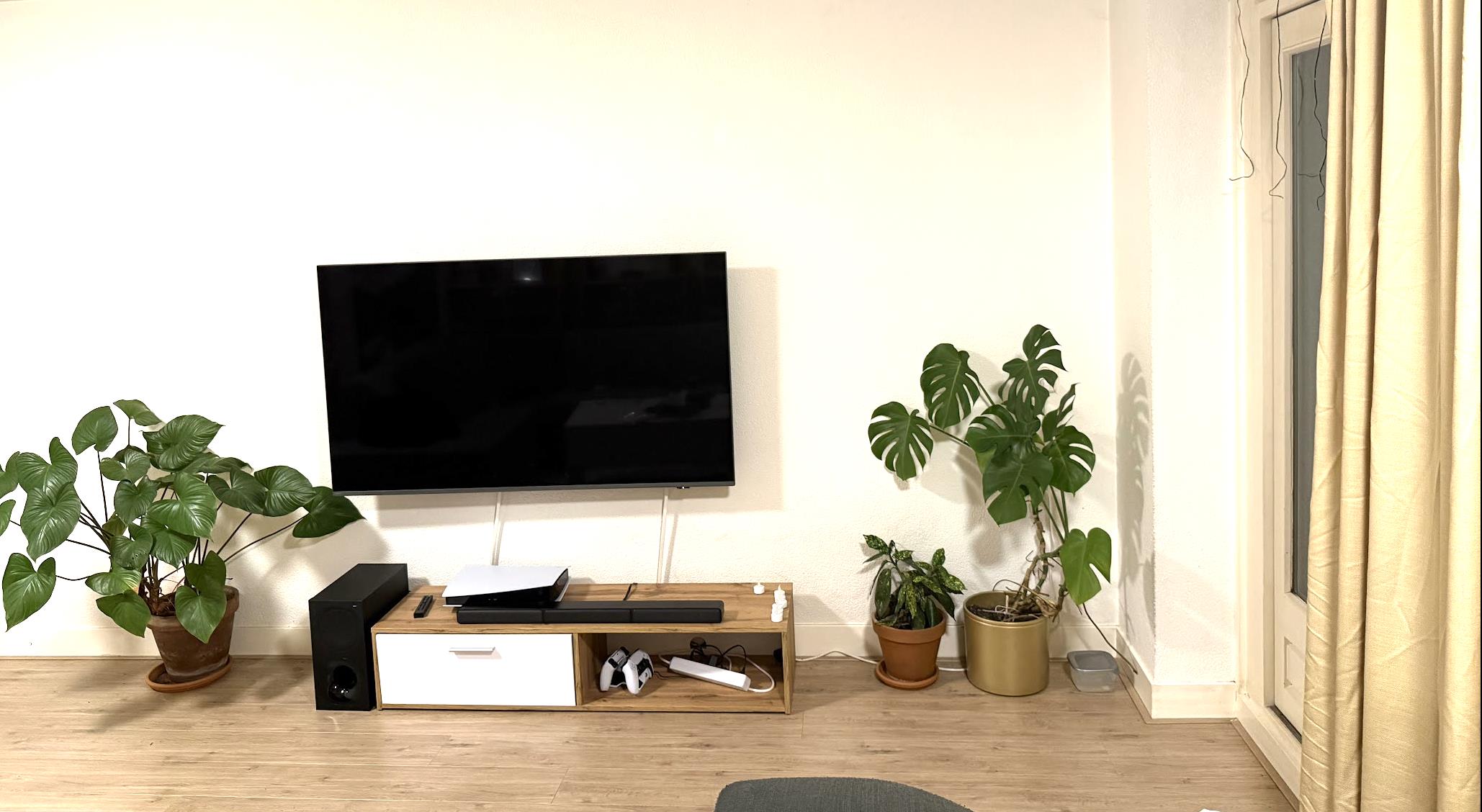 Friendly flatmate to share a beautiful apartment
