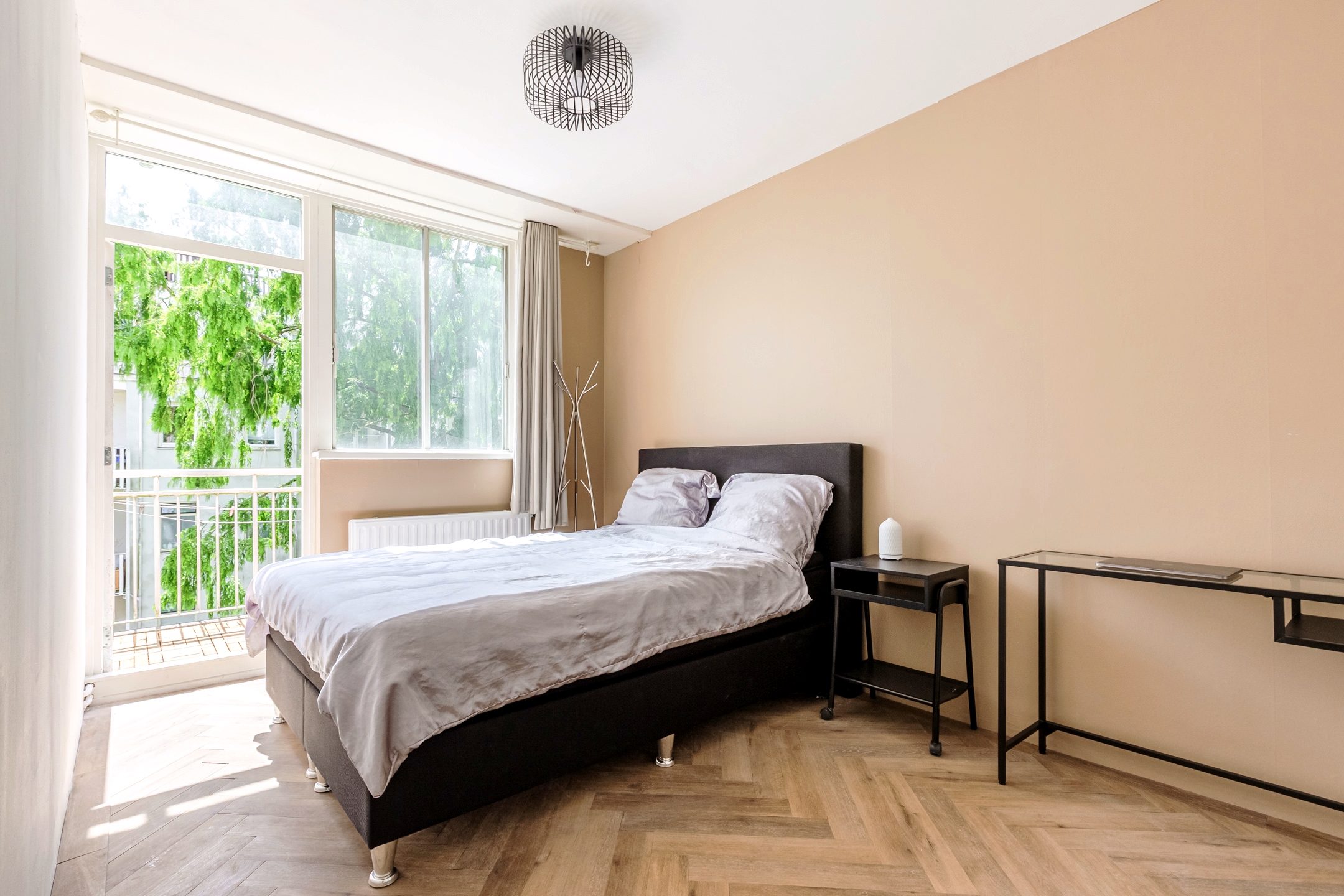 new renovated bedrom with balcony& big living room