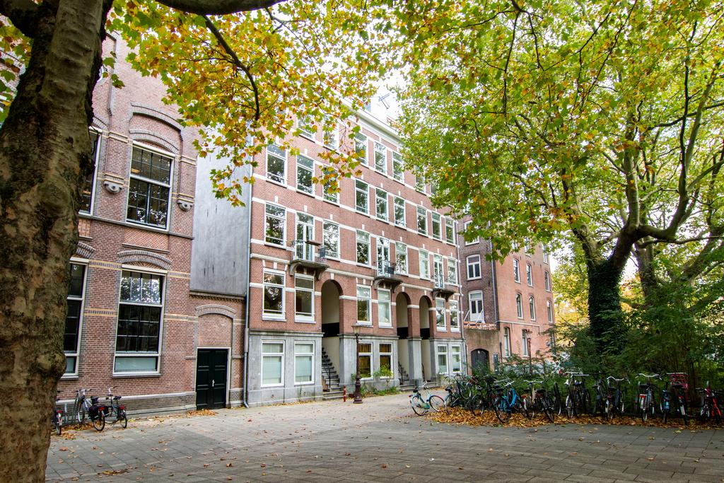 Te huur: Appartement Van Oldenbarneveldtplein 8 2 in Amsterdam
