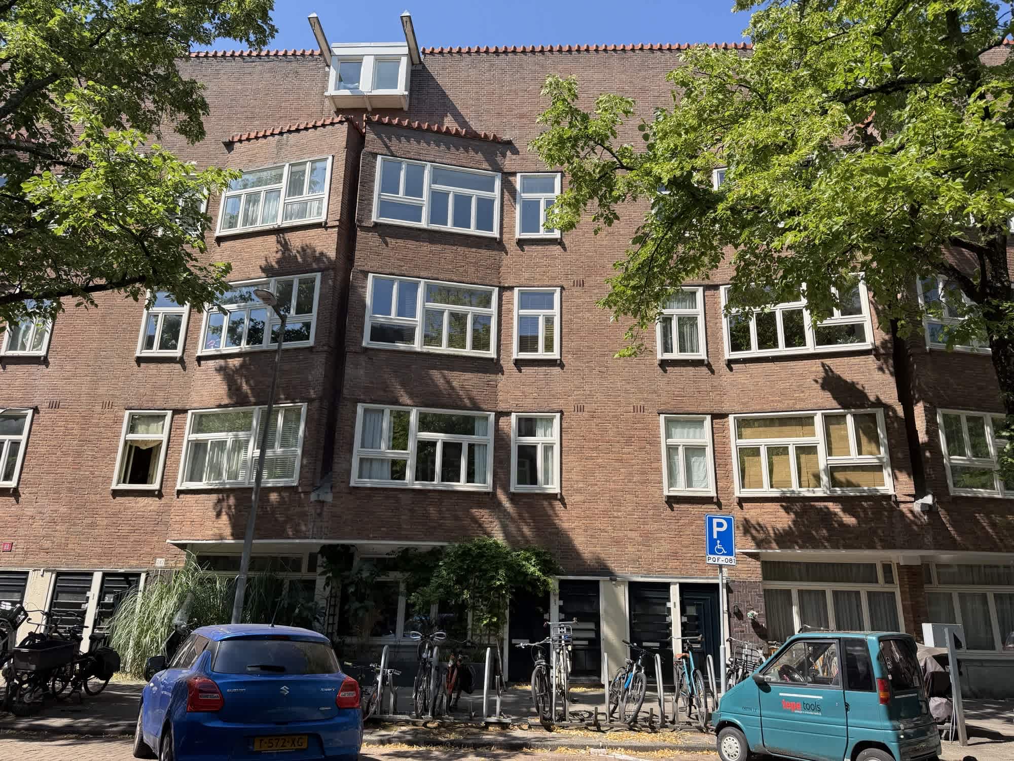 Portiekwoning in Amsterdam