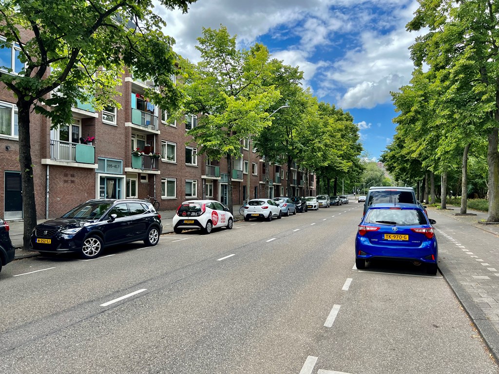 2 bedrooms Surface Area: 65m2 Furnished Amsterdam