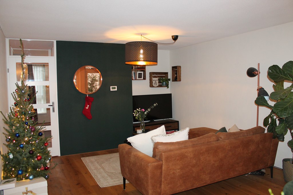 2 bedrooms Surface Area: 65m2 Furnished