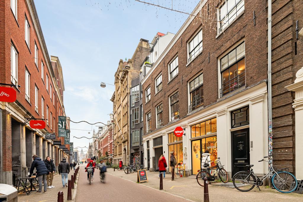 Amsterdam - Nieuwe Spiegelstraat 2-2