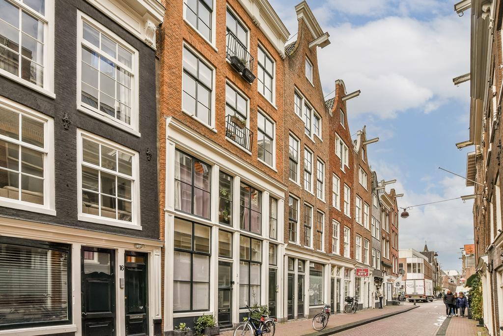 Amsterdam - Tweede Anjeliersdwarsstraat 8A