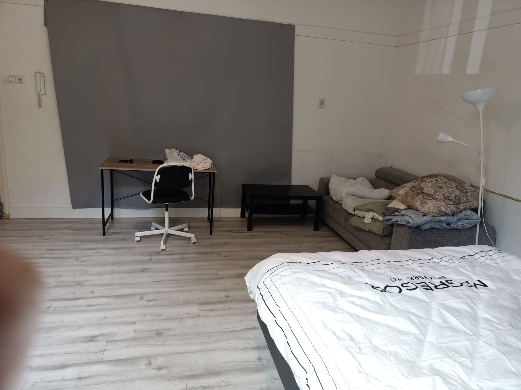 Studio per direct alleen Nederlands sprekend
