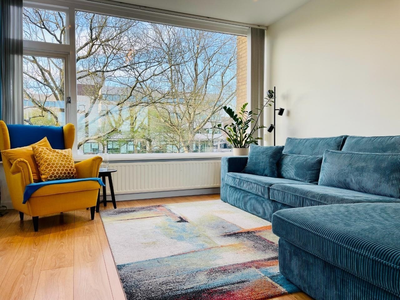 110sqm house with balcony next to canals!