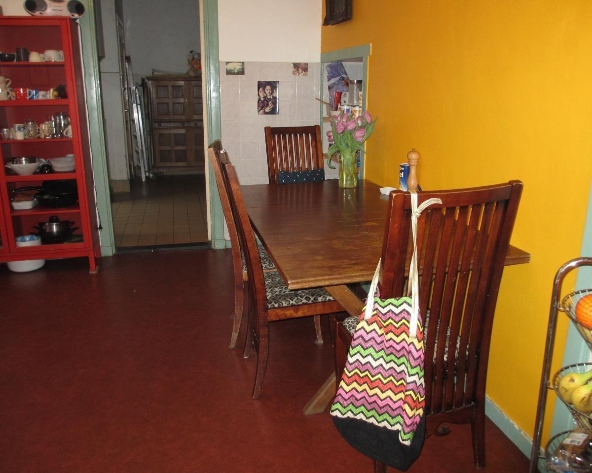 Grote kamer in ruim huis vlakbij Amsterdam
