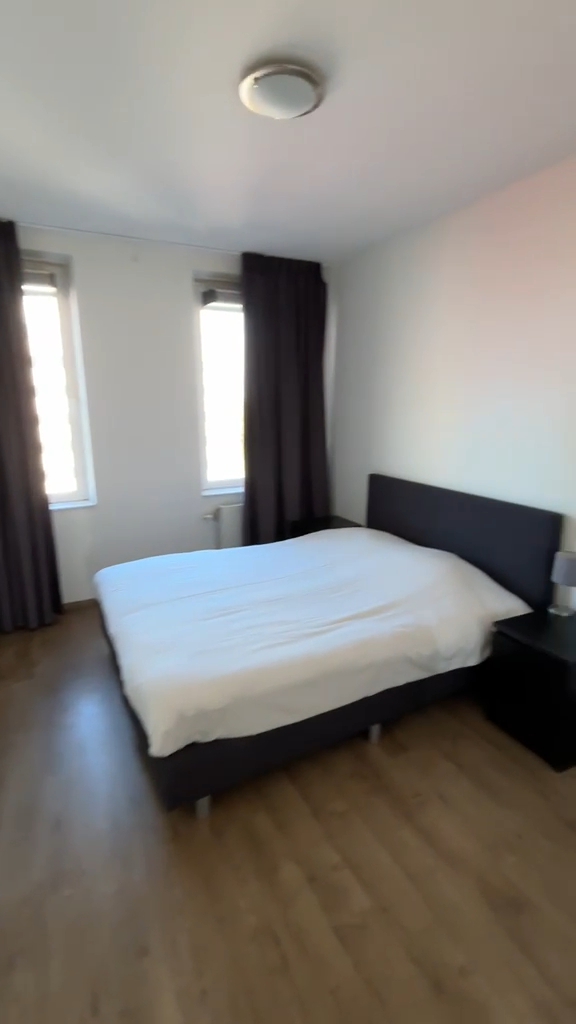 Room in 3 bedroom new Apartment
