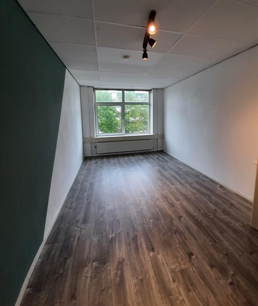 Ongemeubileerde studentenkamers te huur in