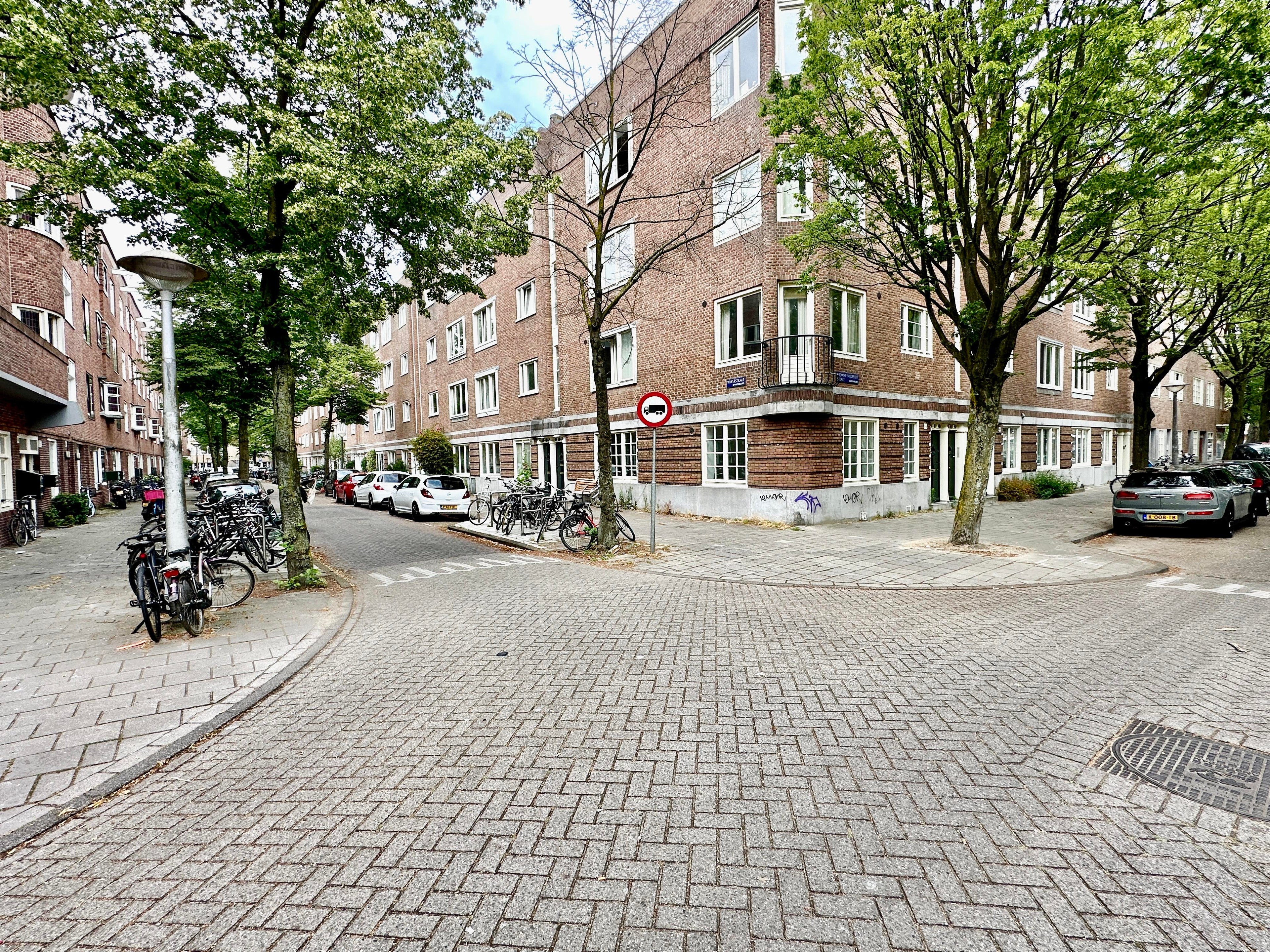 apartment for rent in Kromme-Mijdrechtstraat 1079KV Amsterdam