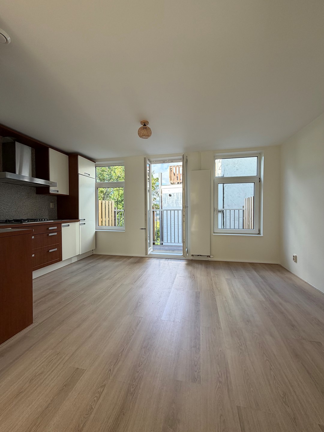 Te huur: Jan Pieter Heijestraat 114A3, 1054 MH Amsterdam | VVA