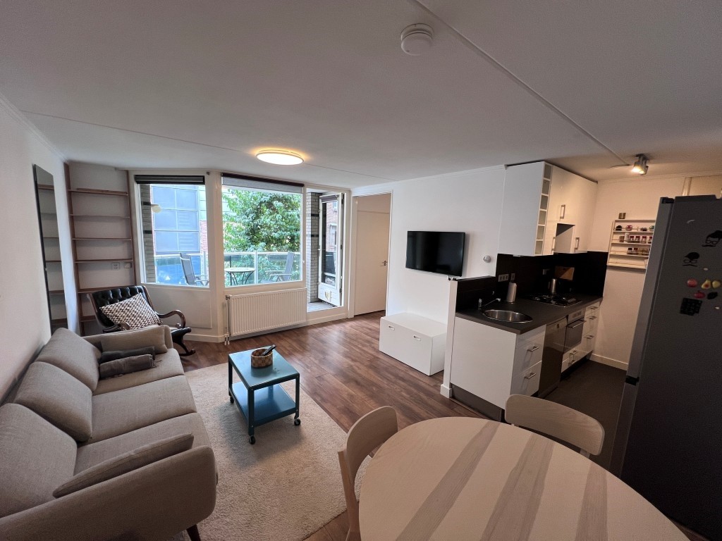 Onder optie: Nieuwe Looiersstraat 122A, 1017 VG Amsterdam | VVA