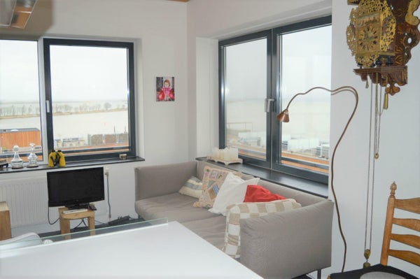 1 bedroom Apartment Surface Area: 93m2 Furnished Available from: 2026-09-15