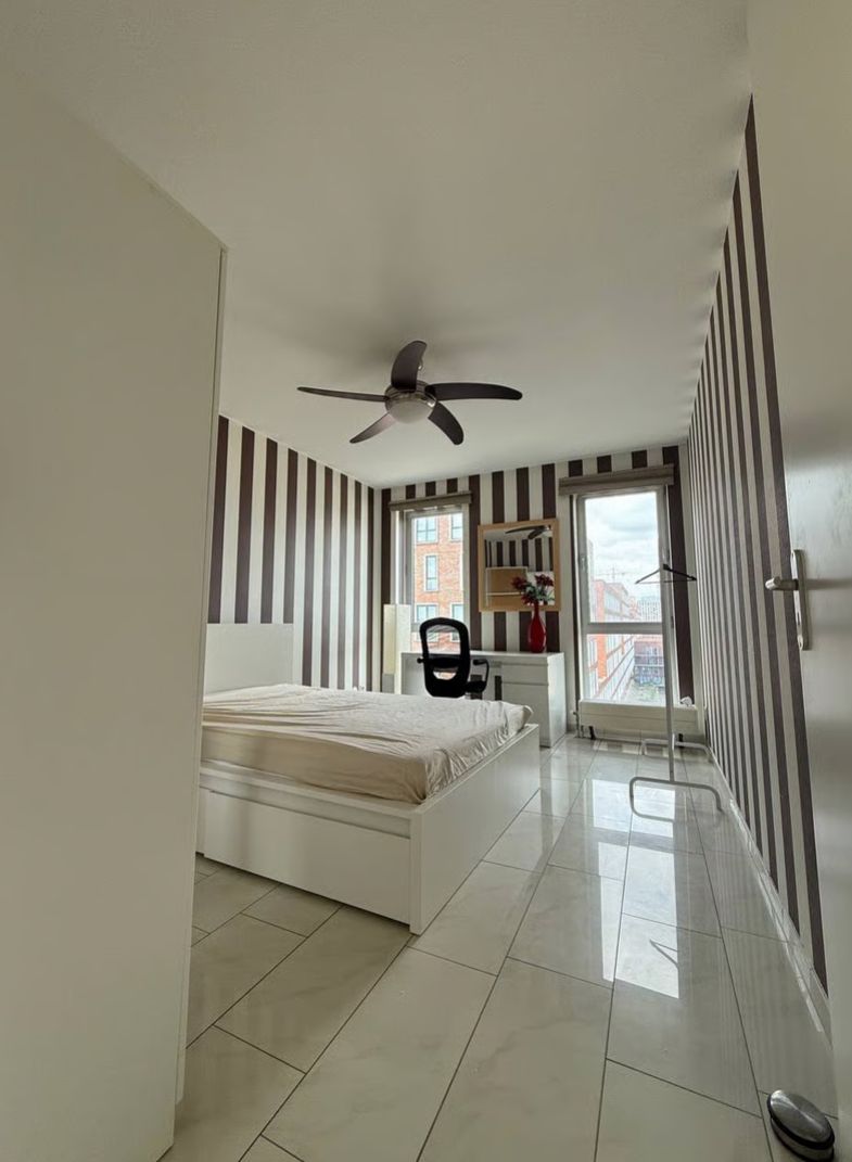 Big furnished room in luxury apartment 1102AX