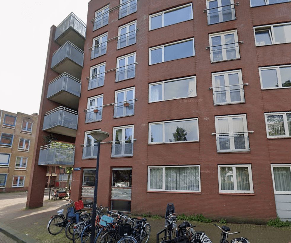 Portiekwoning in Amsterdam